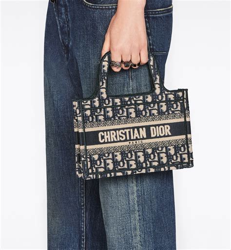 dior ミニトート|christian dior mini book tote.